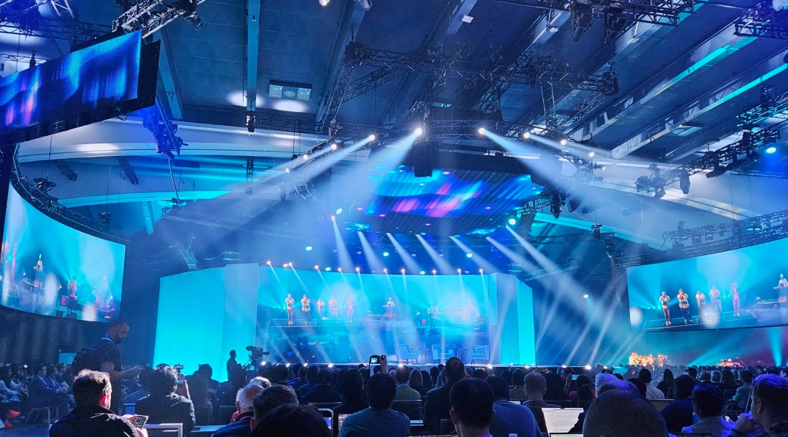 Snowflake expands the analytics and ai range to summit 25